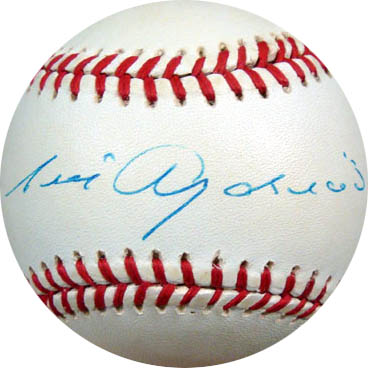 Luis Aparicio Autograph Sports Memorabilia from Sports Memorabilia On Main Street, sportsonmainstreet.com