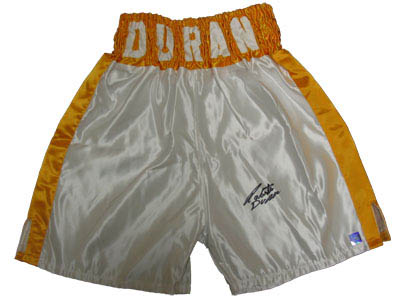 Roberto Duran Autograph Sports Memorabilia from Sports Memorabilia On Main Street, sportsonmainstreet.com