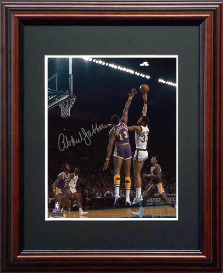 Kareem Abdul Jabbar Autograph Sports Memorabilia from Sports Memorabilia On Main Street, sportsonmainstreet.com