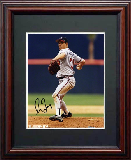 Greg Maddux Autograph Sports Memorabilia from Sports Memorabilia On Main Street, sportsonmainstreet.com