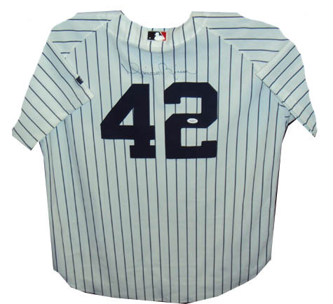 Mariano Rivera Autograph Sports Memorabilia from Sports Memorabilia On Main Street, sportsonmainstreet.com