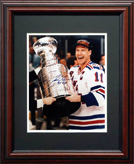 Mark Messier Autograph Sports Memorabilia from Sports Memorabilia On Main Street, sportsonmainstreet.com